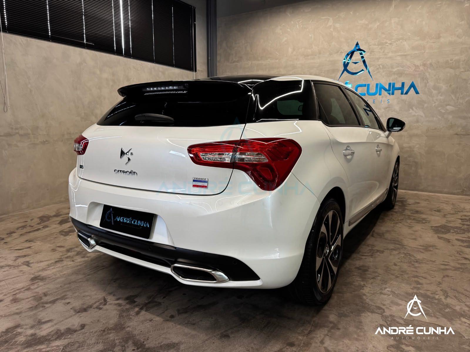 Foto numero 6 do veiculo Citroën DS5 1.6 So Chic Turbo 16V 5p Aut.  - Branca - 2014/2015