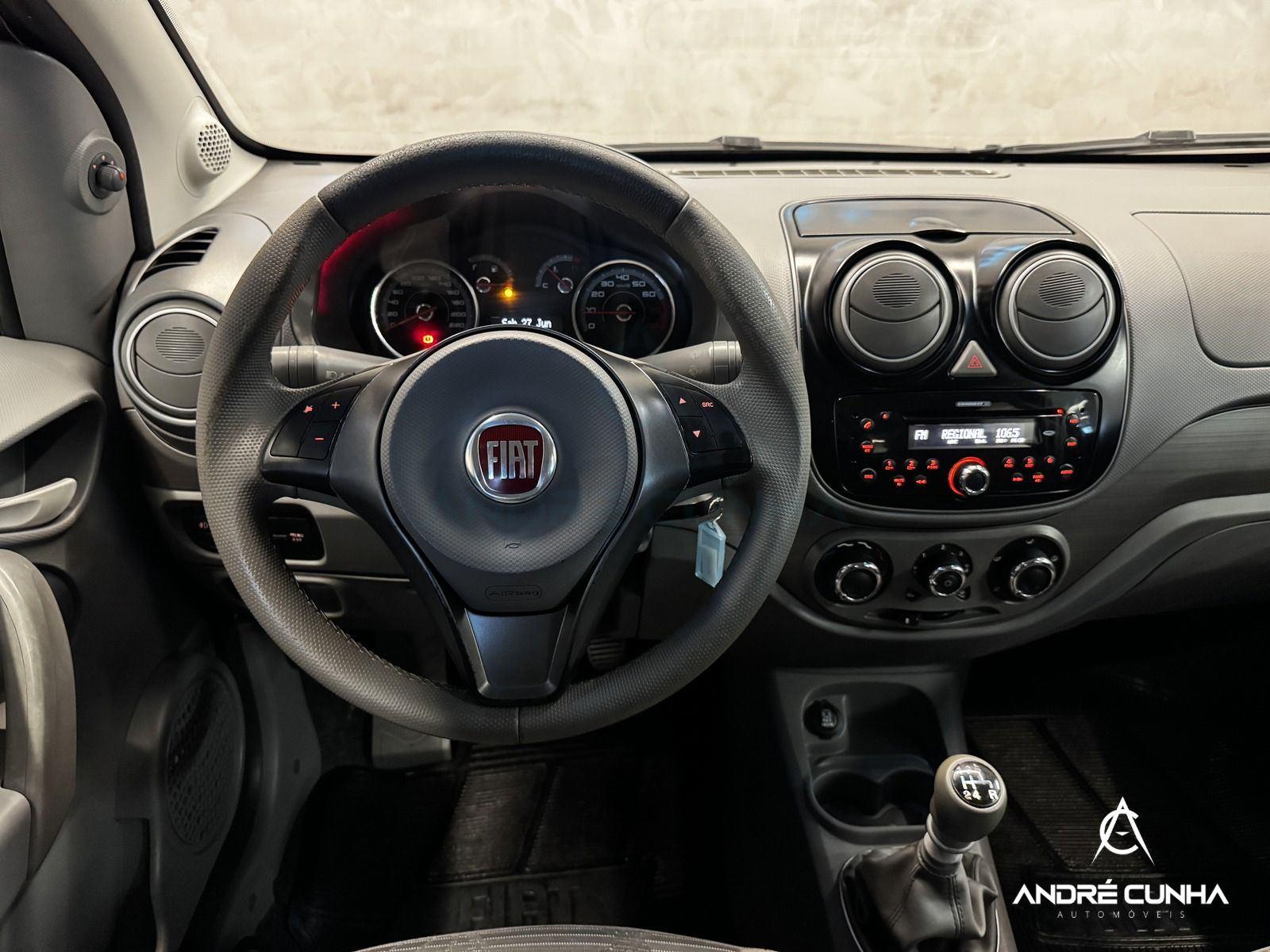 Foto numero 11 do veiculo Fiat Palio ATTRA./ITÁLIA 1.4 EVO F.Flex 8V 5p  - Cinza - 2014/2015