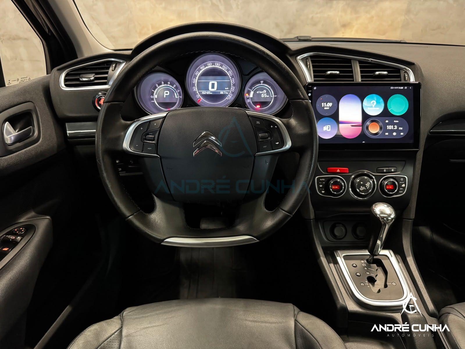 Foto numero 11 do veiculo Citroën C4 LOUNGE Exclusive 1.6 Turbo Flex Aut. - Preta - 2015/2015