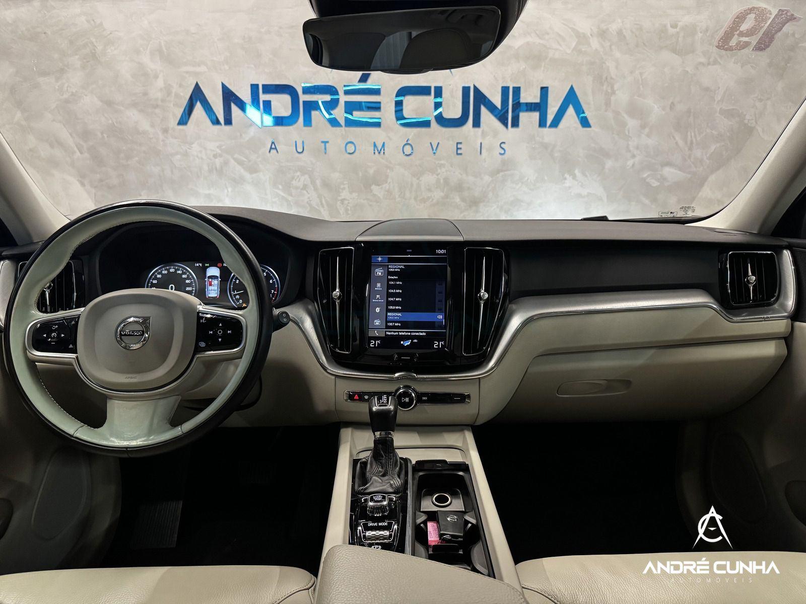 Foto numero 9 do veiculo Volvo XC60 T-5 MOMENTUM 2.0 254cv AWD 5p  - Cinza - 2018/2019