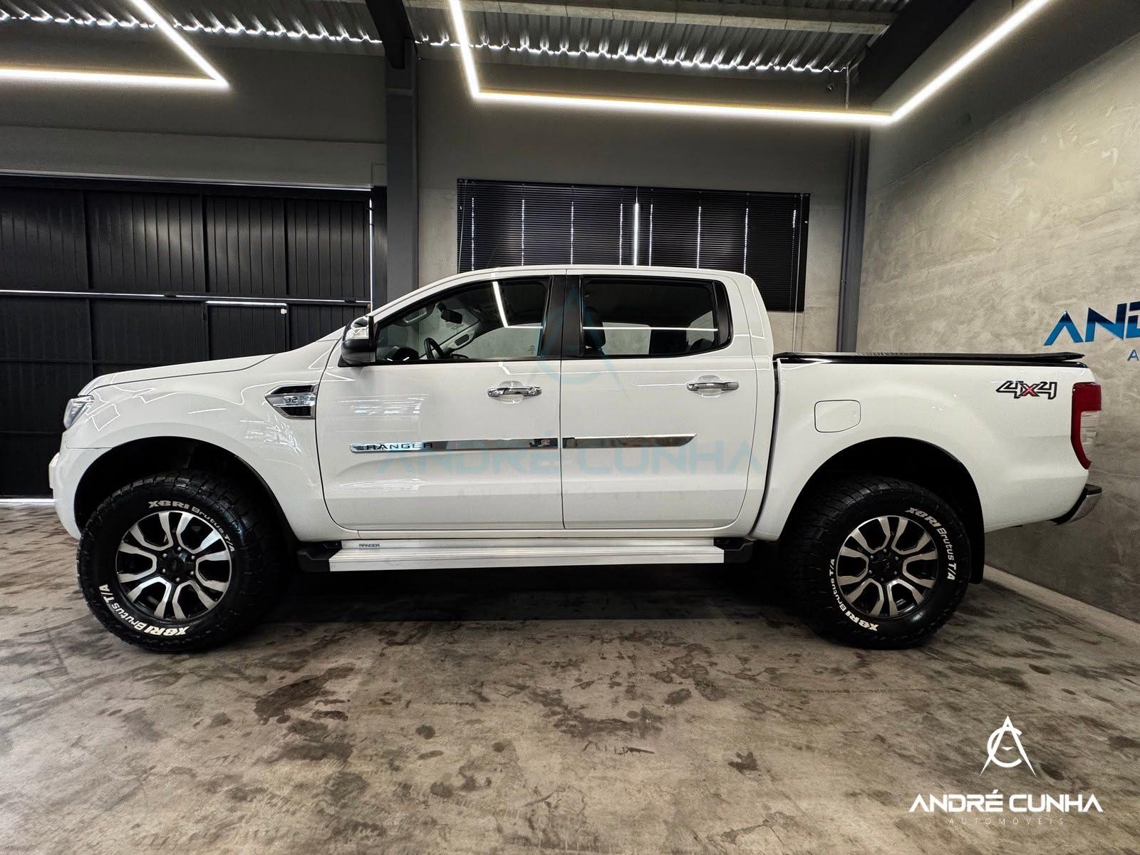Foto numero 3 do veiculo Ford Ranger XLT 3.2 20V 4x4 CD Diesel Aut.  - Branca - 2019/2019