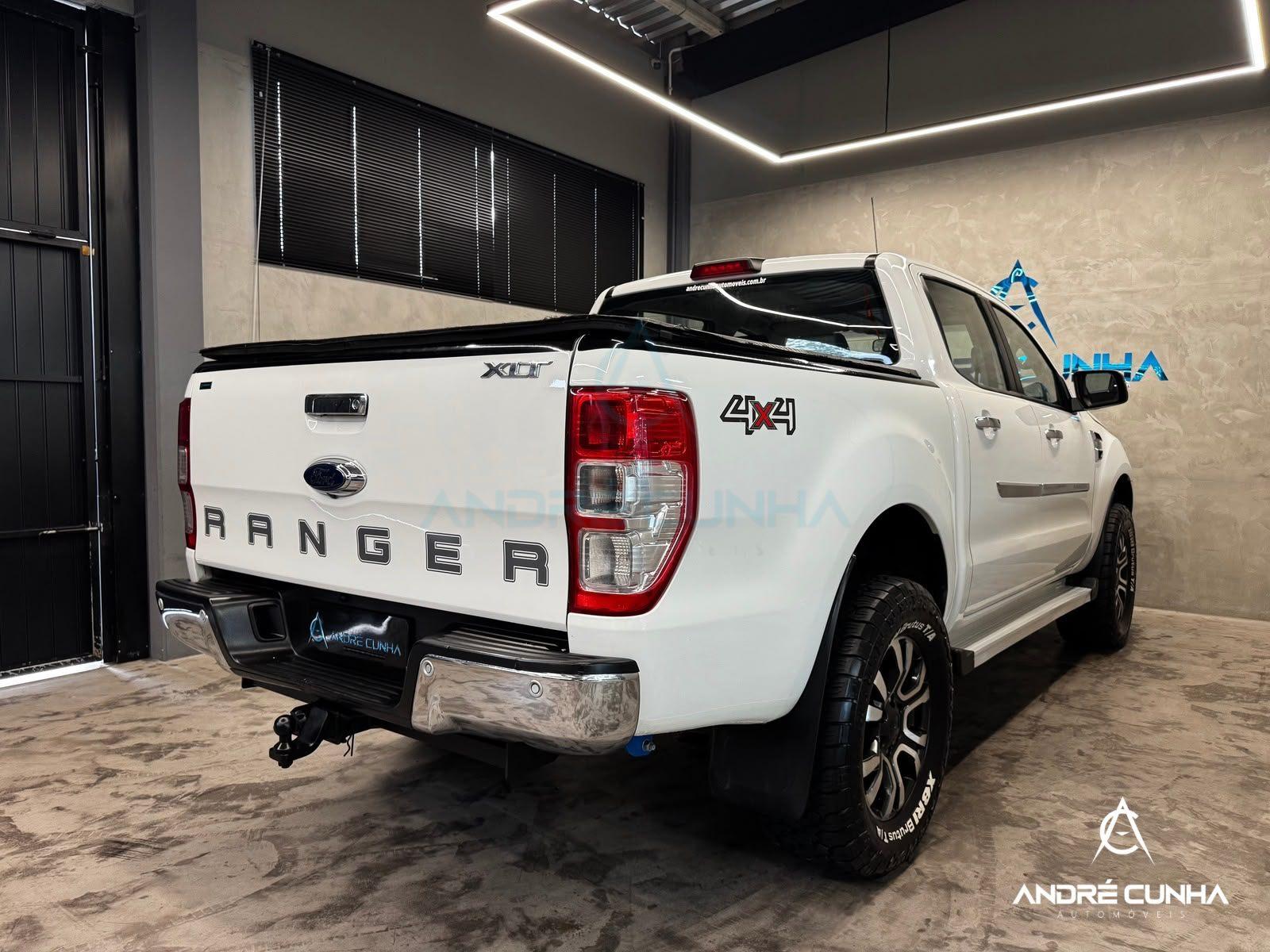 Foto numero 6 do veiculo Ford Ranger XLT 3.2 20V 4x4 CD Diesel Aut.  - Branca - 2019/2019