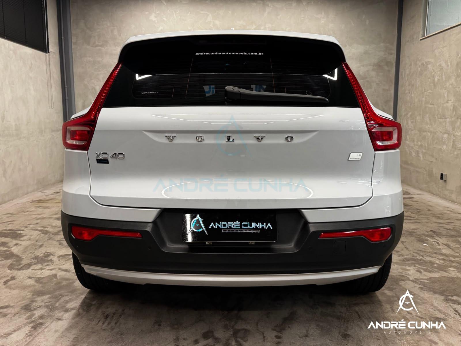 Foto numero 5 do veiculo Volvo XC40 T-5 INSCRIPTION 1.5 FWD (Híbrido)  - Prata - 2021/2022