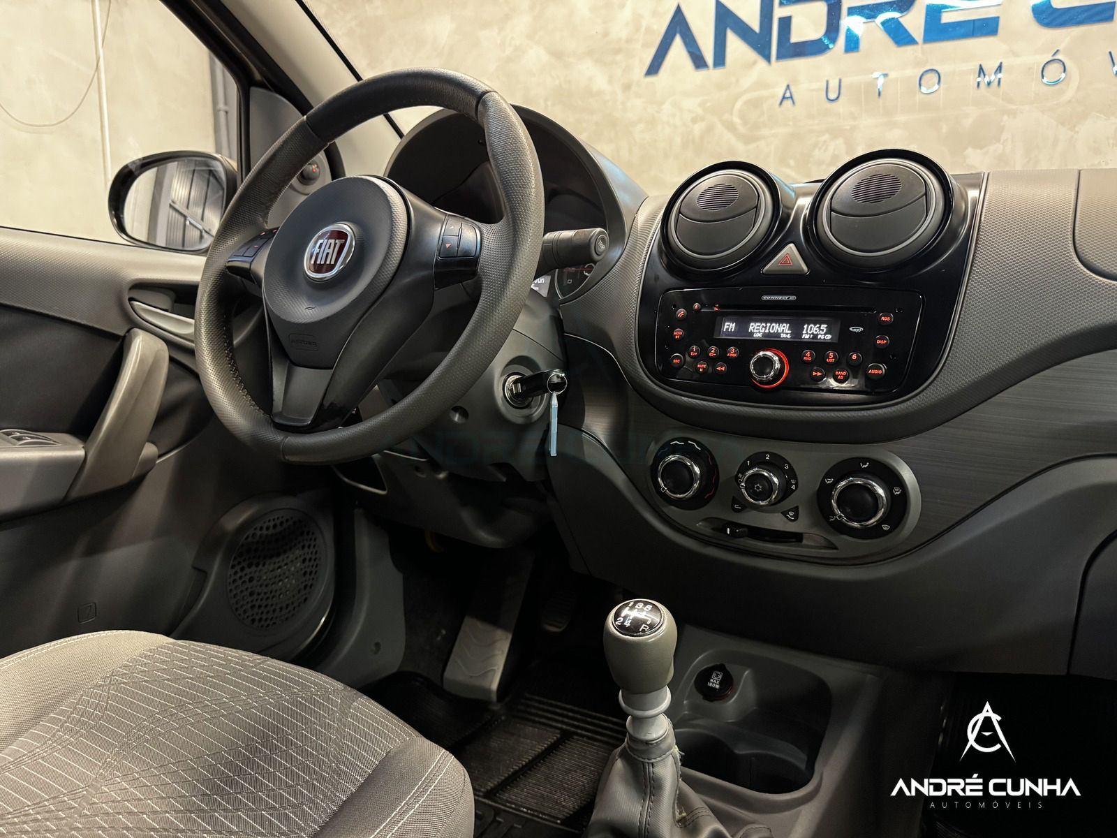 Foto numero 10 do veiculo Fiat Palio ATTRA./ITÁLIA 1.4 EVO F.Flex 8V 5p  - Cinza - 2014/2015
