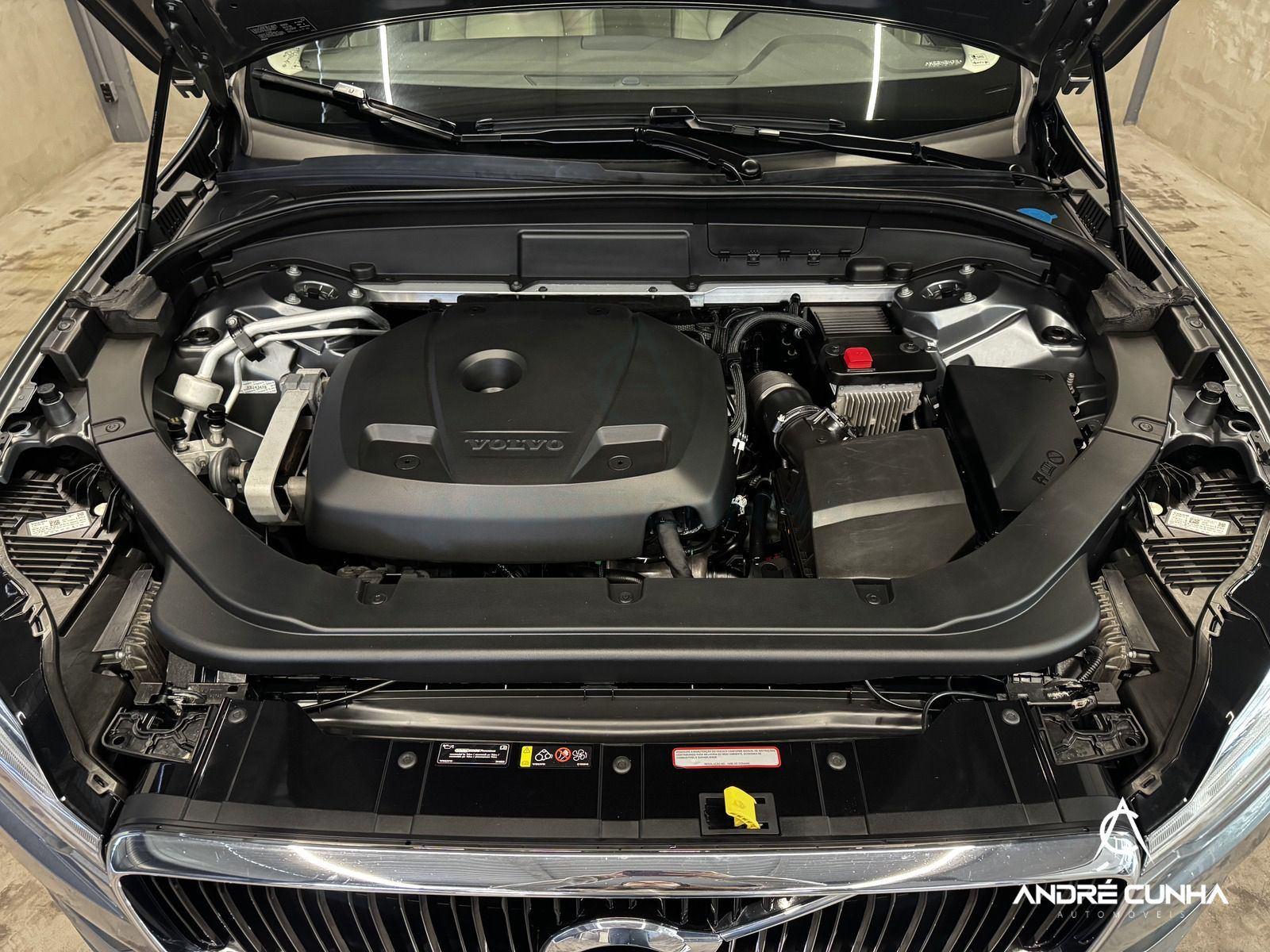 Foto numero 18 do veiculo Volvo XC60 T-5 MOMENTUM 2.0 254cv AWD 5p  - Cinza - 2018/2019
