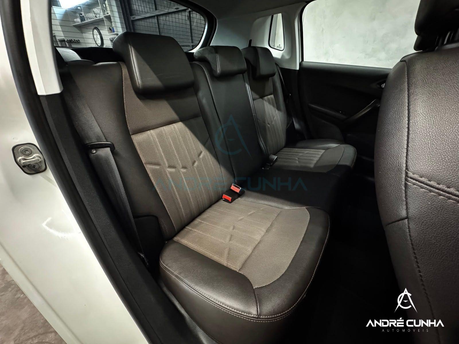 Foto numero 15 do veiculo Peugeot 2008 Griffe 1.6 Flex 16V 5p Aut.  - Branca - 2015/2016