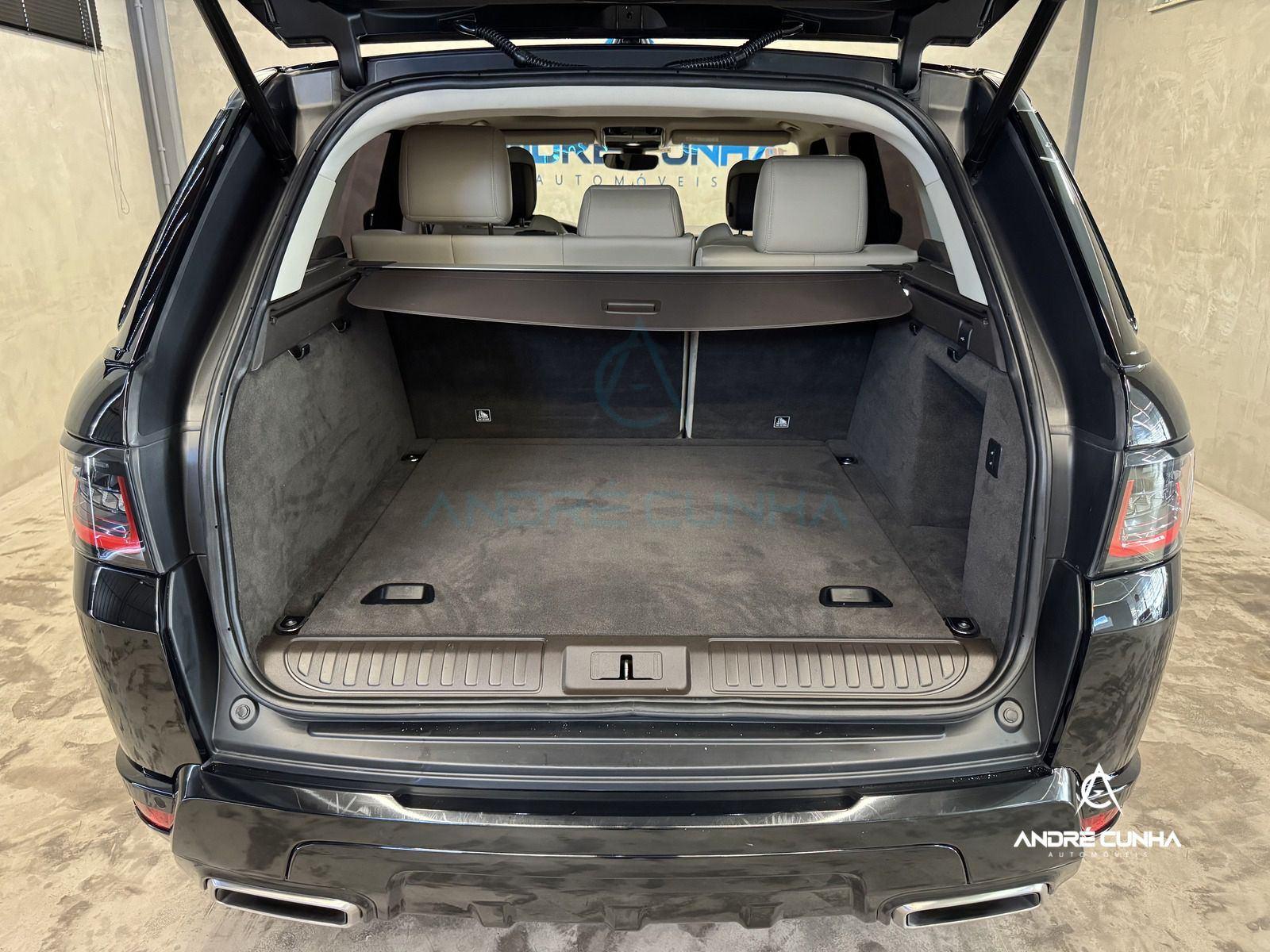 Foto numero 16 do veiculo Land Rover Range Rover Sport HSE 3.0 4x4 SDV6 Dies. - Preta - 2018/2019