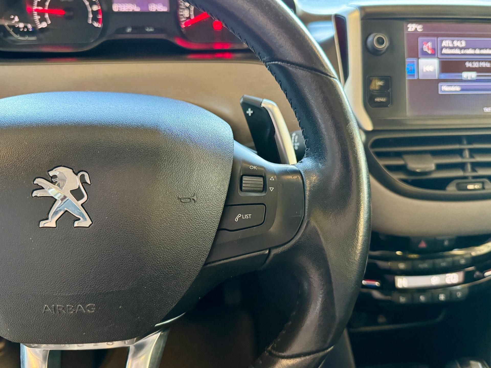 Foto numero 14 do veiculo Peugeot 208 Allure 1.6 Flex 16V 5p Aut.  - Prata - 2017/2017