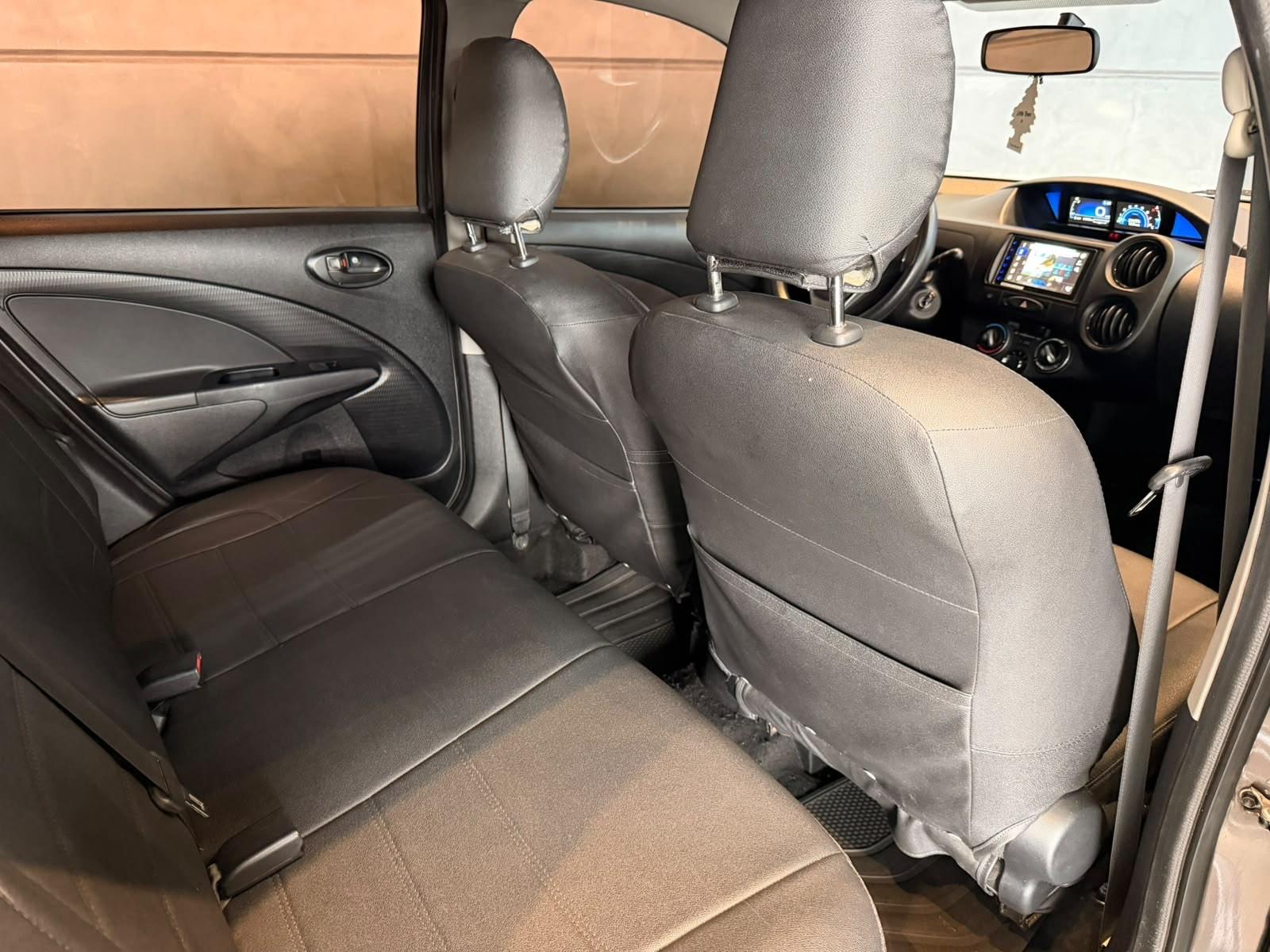 Foto numero 13 do veiculo Toyota Etios SEDAN X MT - Cinza - 2021/2021