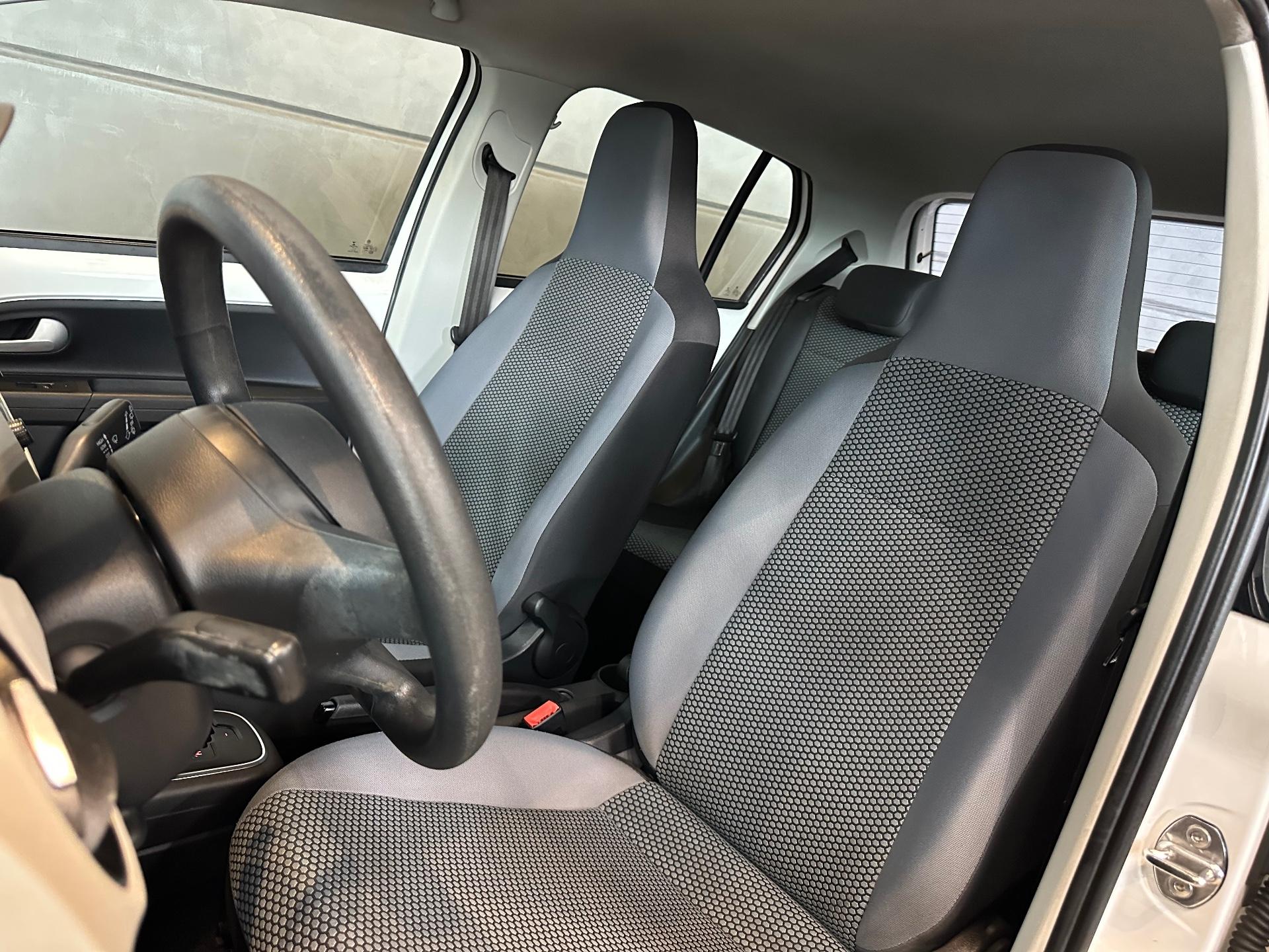 Foto numero 13 do veiculo Volkswagen Up MOVE AUTOMÁTICO - Branca - 2016/2017