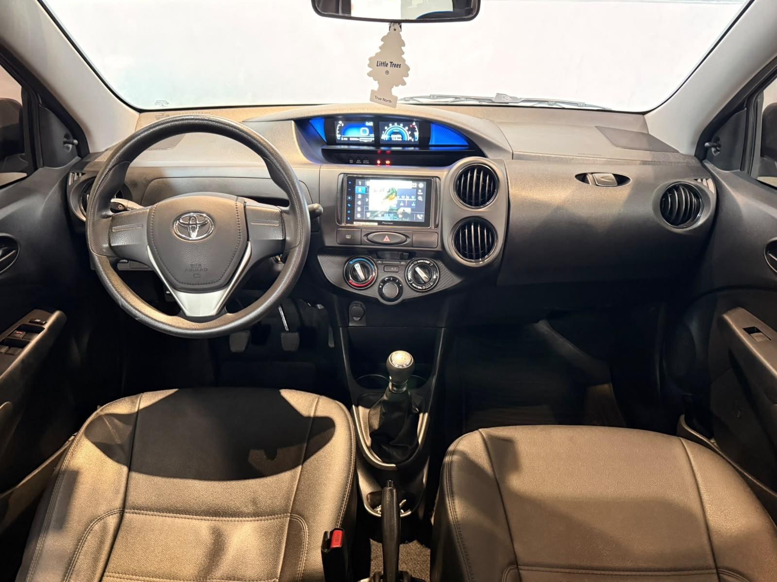 Foto numero 11 do veiculo Toyota Etios SEDAN X MT - Cinza - 2021/2021