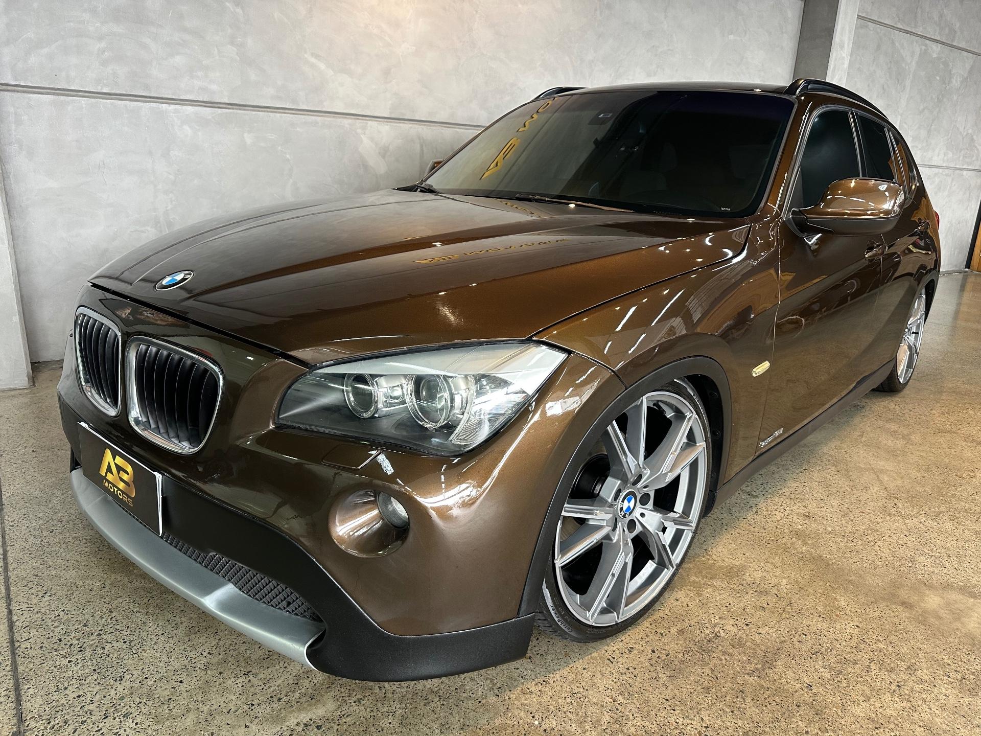 Foto numero 1 do veiculo BMW X1 SDRIVE1.8 - Marrom - 2011/2012