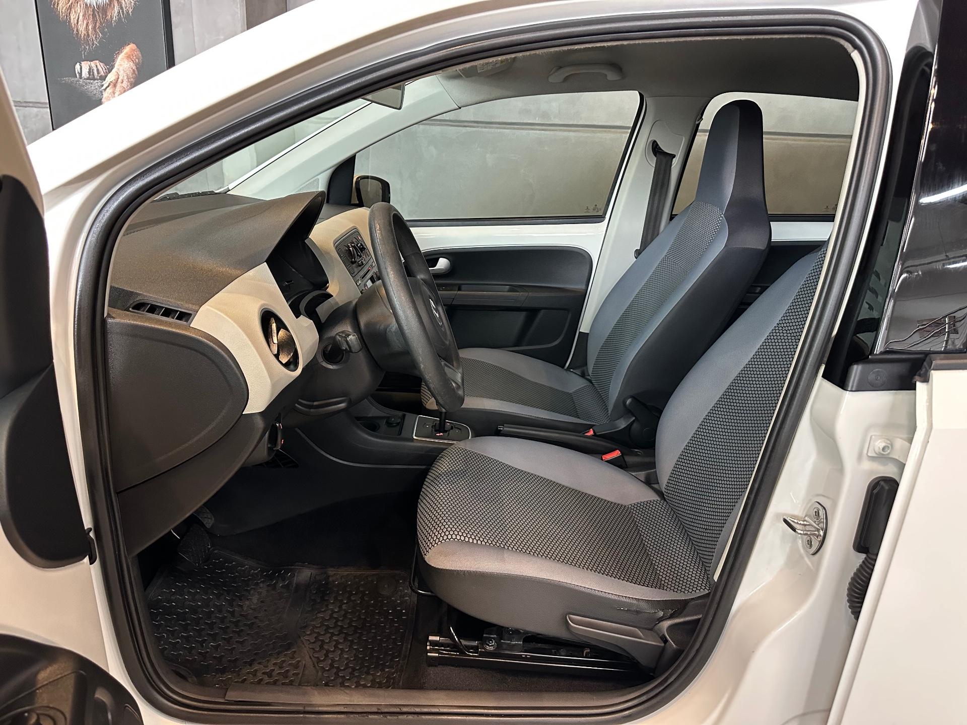 Foto numero 12 do veiculo Volkswagen Up MOVE AUTOMÁTICO - Branca - 2016/2017