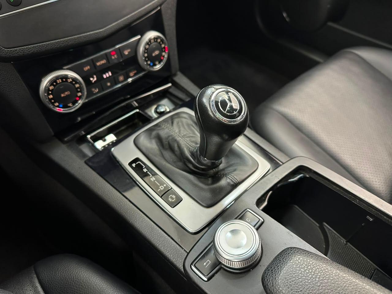 Mercedes-Benz C-180 KOMPRESSOR 2011