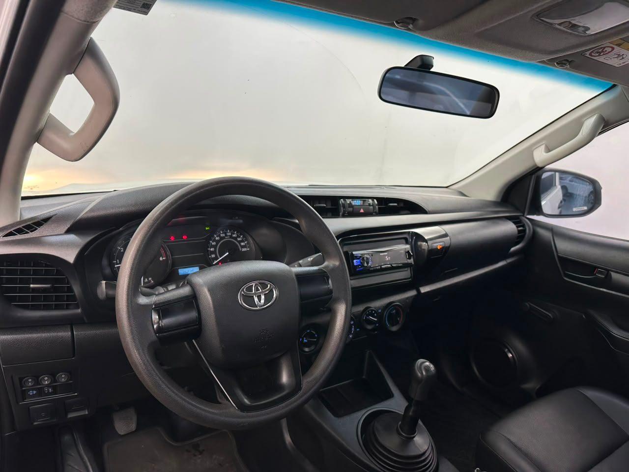 Toyota Hilux Cabine Simples LS CS! 2023