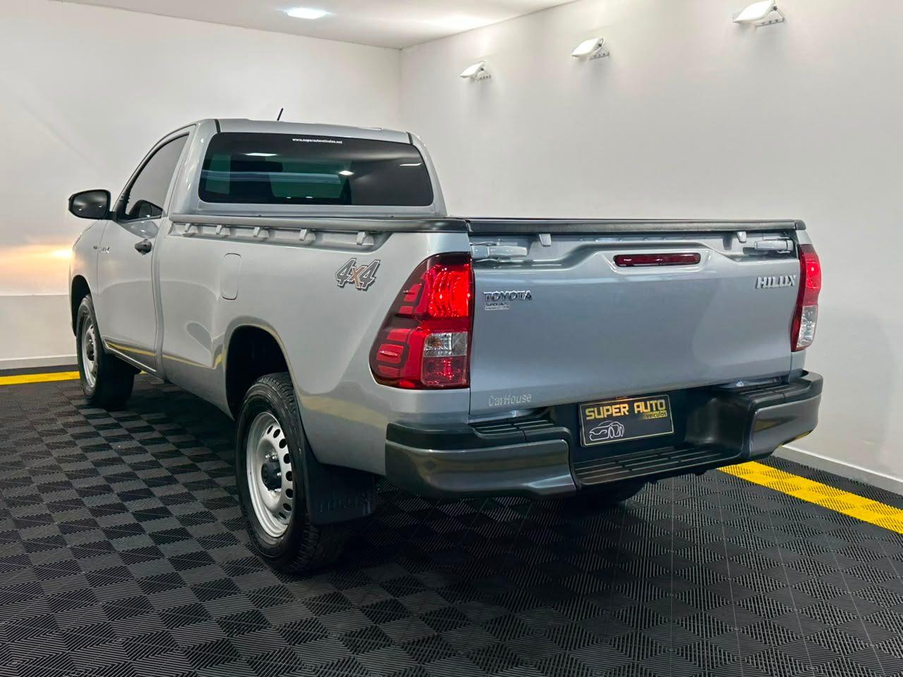 Toyota Hilux Cabine Simples CS 2.8T AUTOMÁTICA E 4X4!! 2025