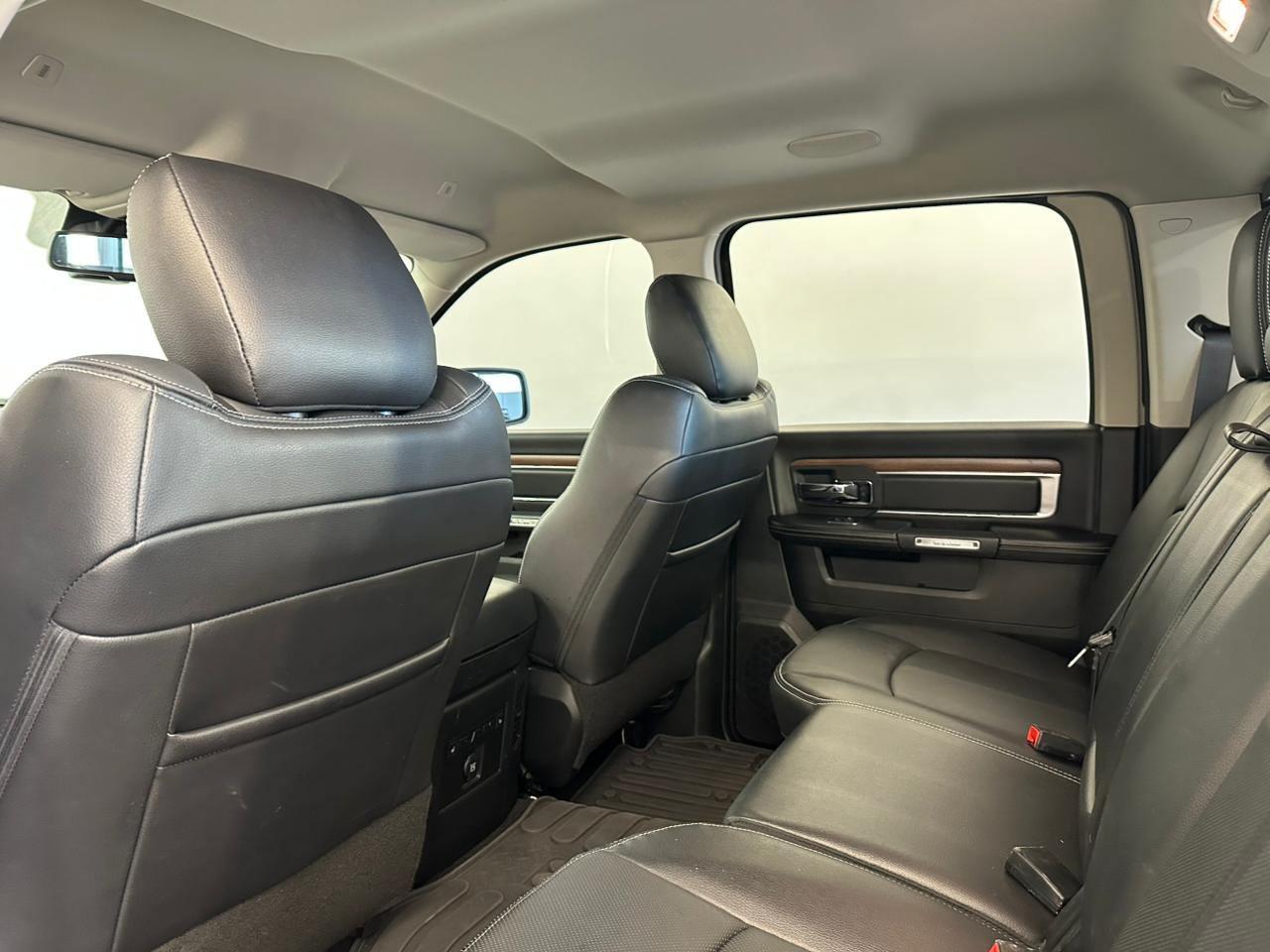 Ram Classic LARAMIE 5.7 CD V8 4X4 Aut. 2022