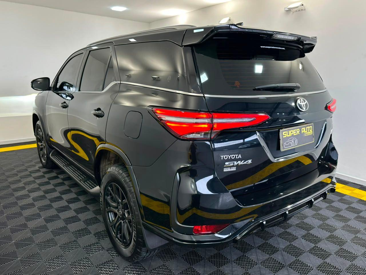 Toyota Hilux SW4 SW GRS 224CV! 2023