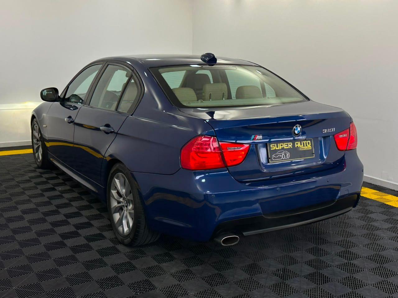 BMW 318i 2.0!! 2012