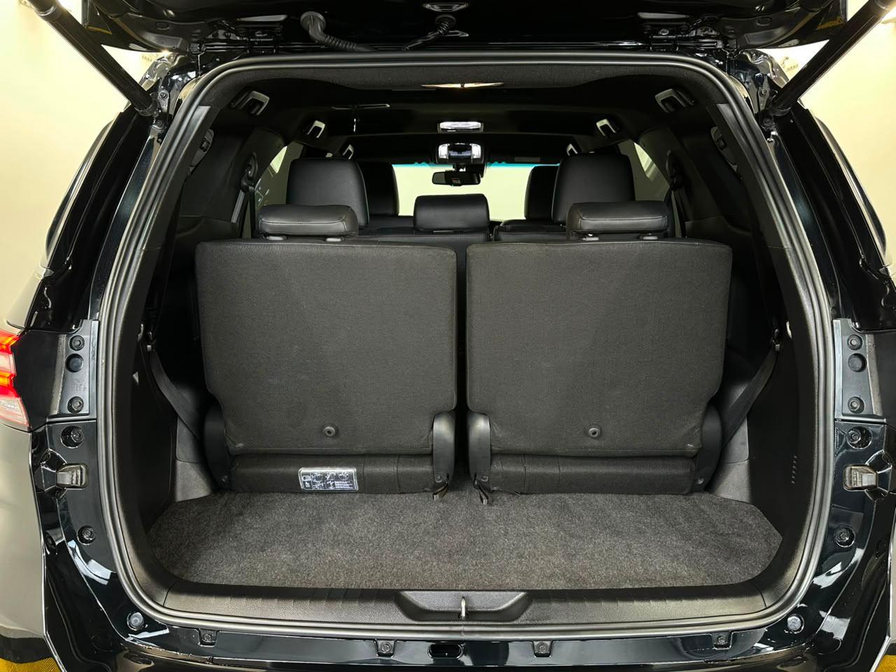 Toyota Hilux SW4 GRS 224CV! 2023