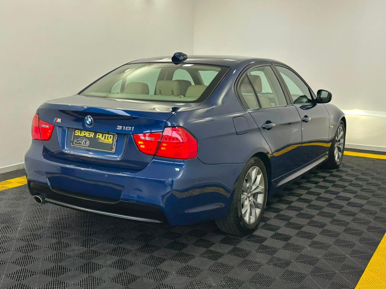 BMW 318i 2.0!! 2012