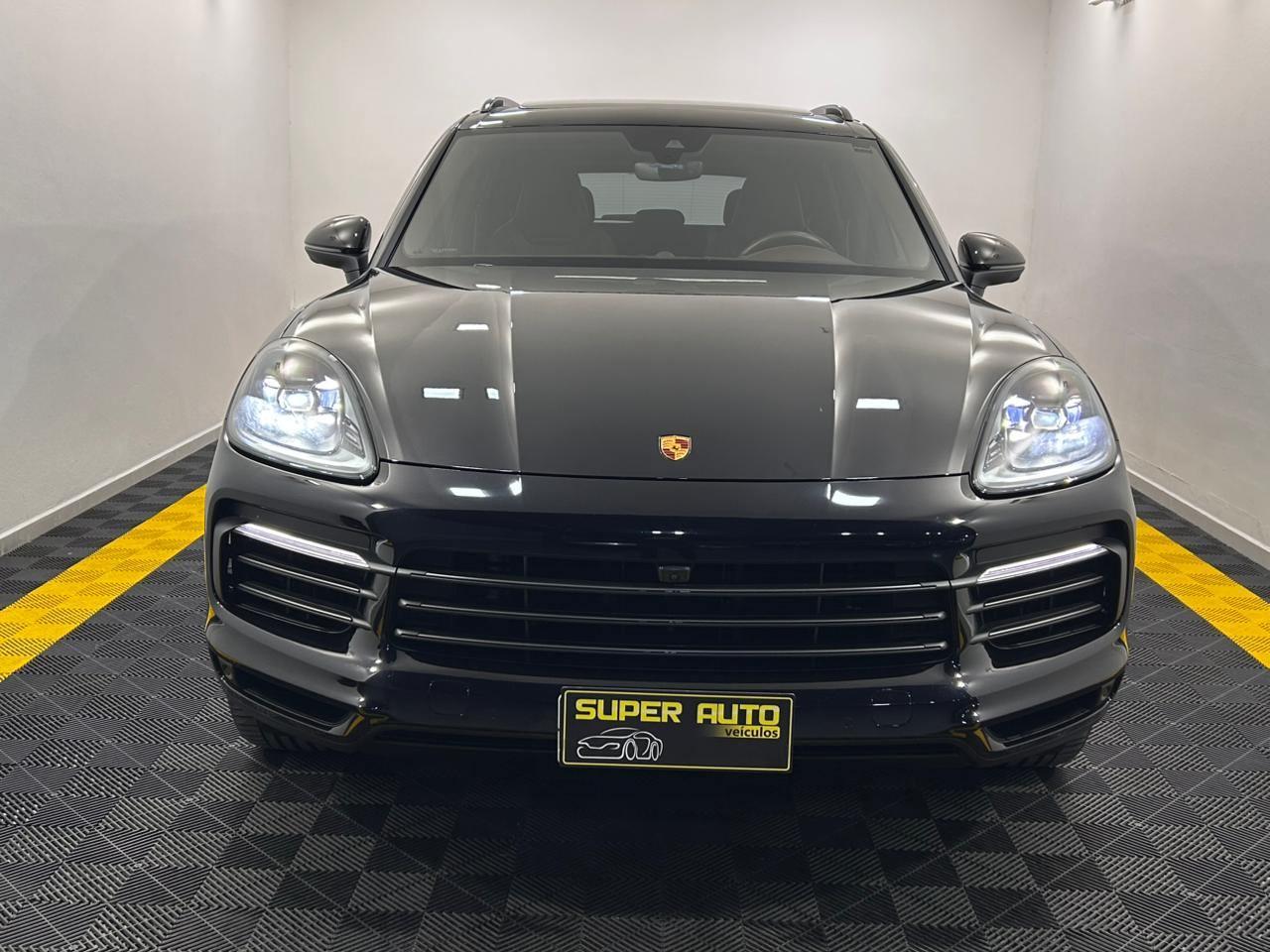 Porsche Cayenne PLATINUM EDITION E-HYBRID 462CV! 2022