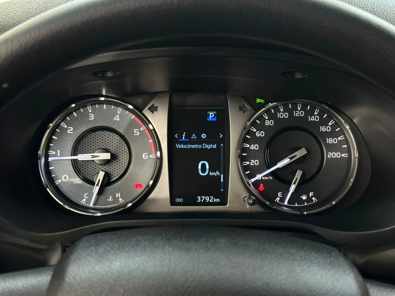 Toyota Hilux Cabine Simples CS 2.8T AUTOMÁTICA E 4X4!! 2025
