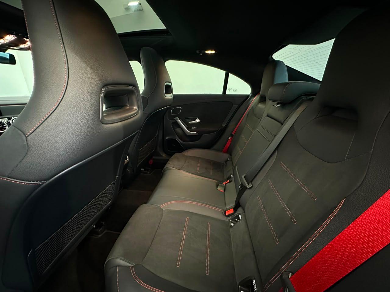 Mercedes-Benz CLA-35 AMG 306CV! 2026