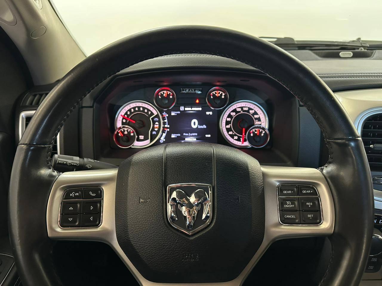 Ram Classic LARAMIE 5.7 CD V8 4X4 Aut. 2022