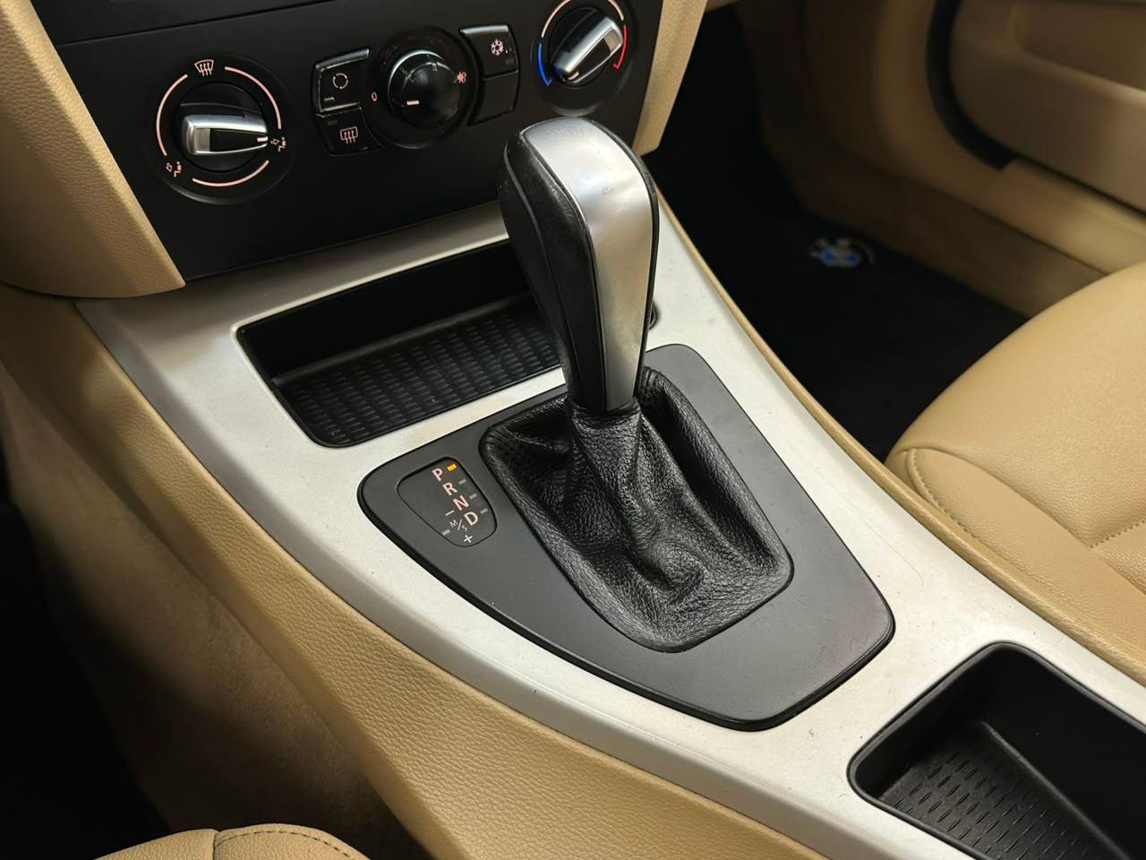 BMW 318i 2.0!! 2012