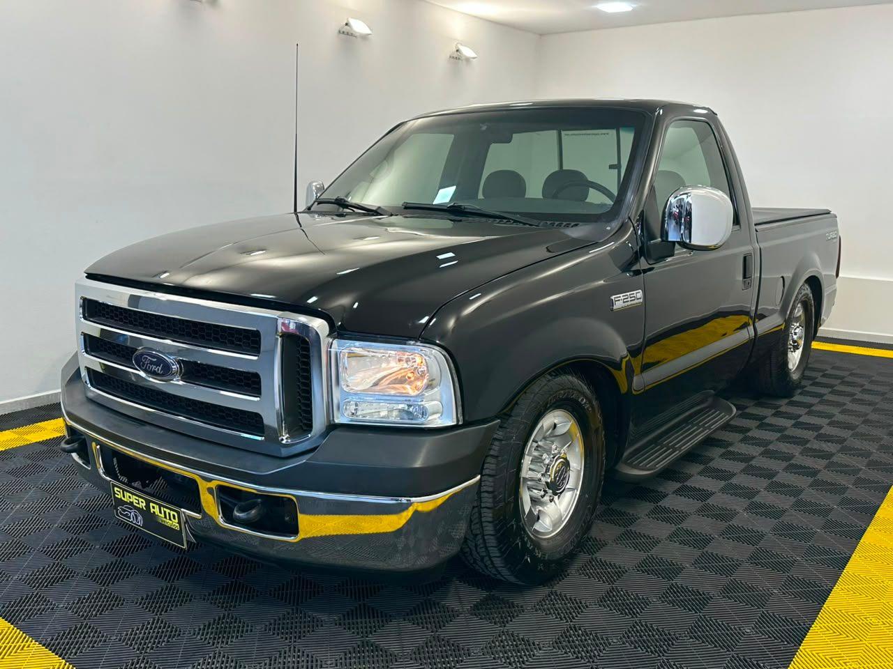 Ford F-250 XLT-L! 2005