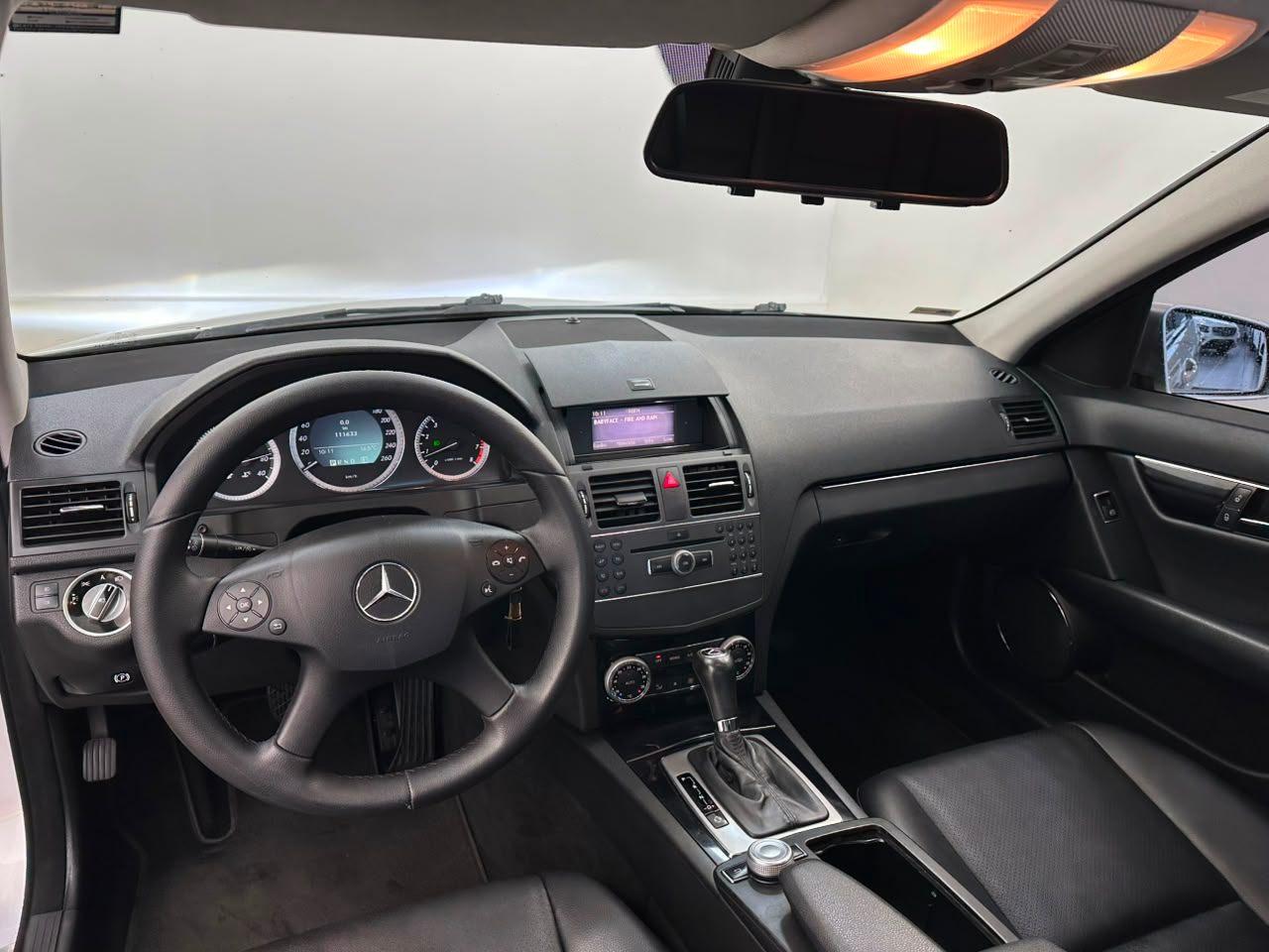Mercedes-Benz C-180 KOMPRESSOR 2011