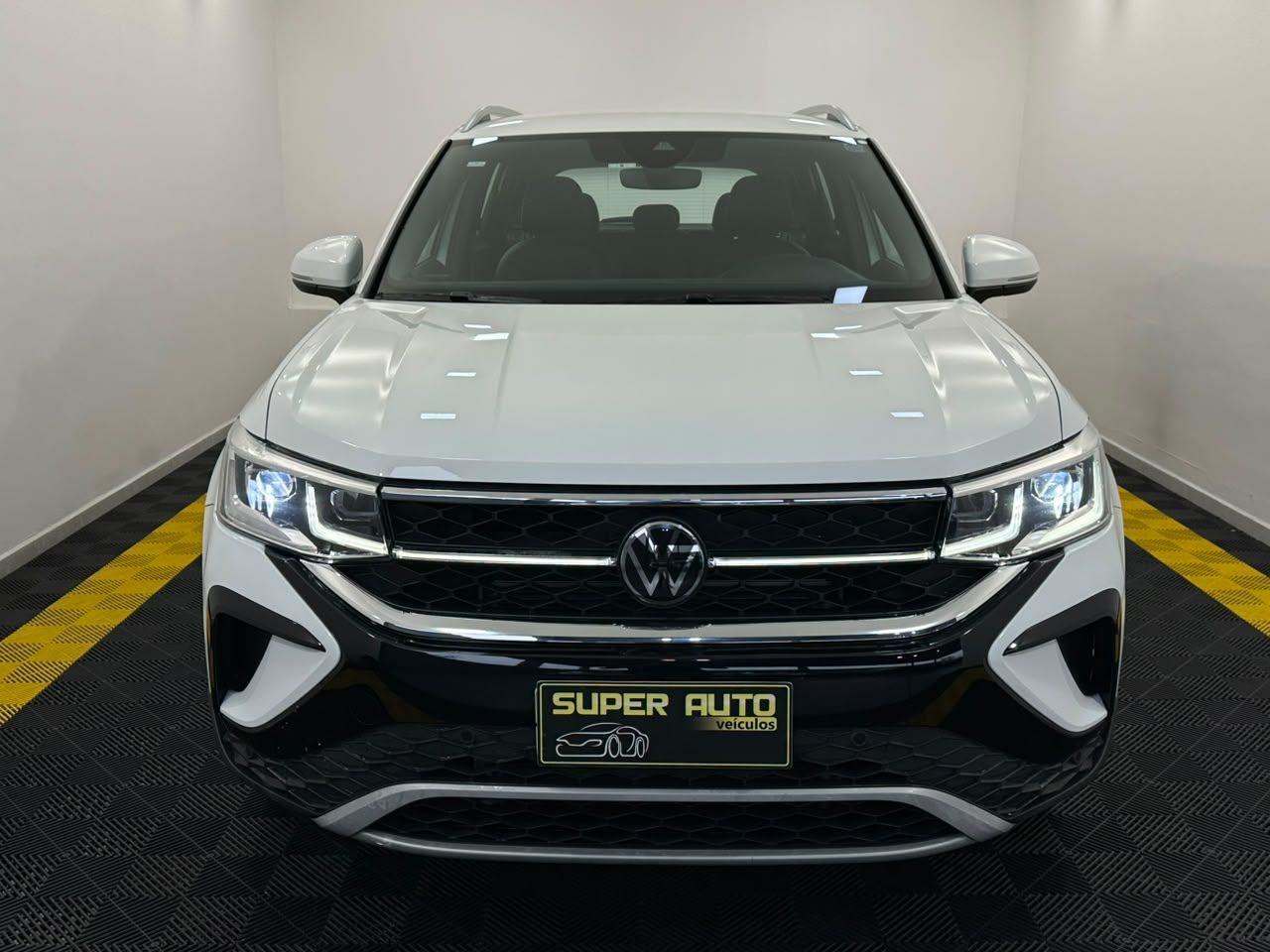 Volkswagen Taos HIGHLINE 2024