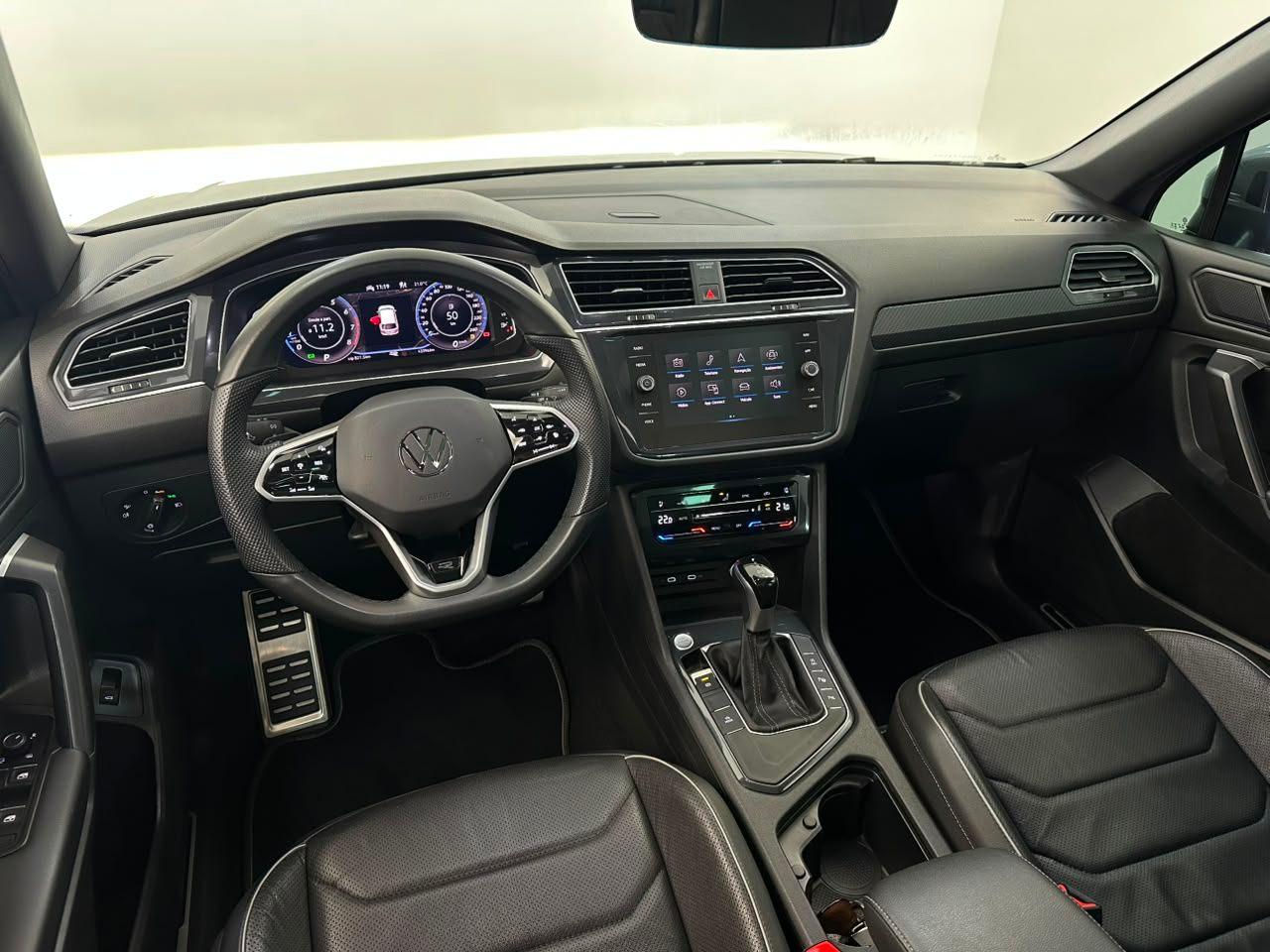 Volkswagen Tiguan R-LINE 2.0T! 2024