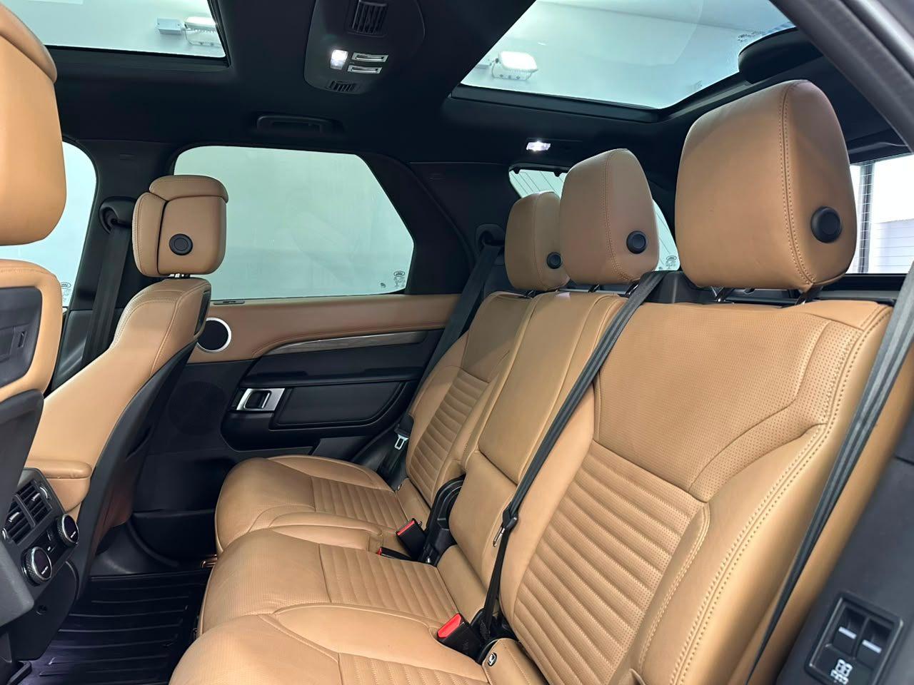 Land Rover I/LR DISC D350 LE D300 METROPOLITAN EDITION 7 LUGARES 2023