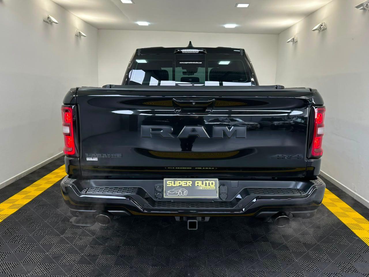 Ram 1500 LARAMIE NIGHT EDITION 6CIL BITURBO! 2025