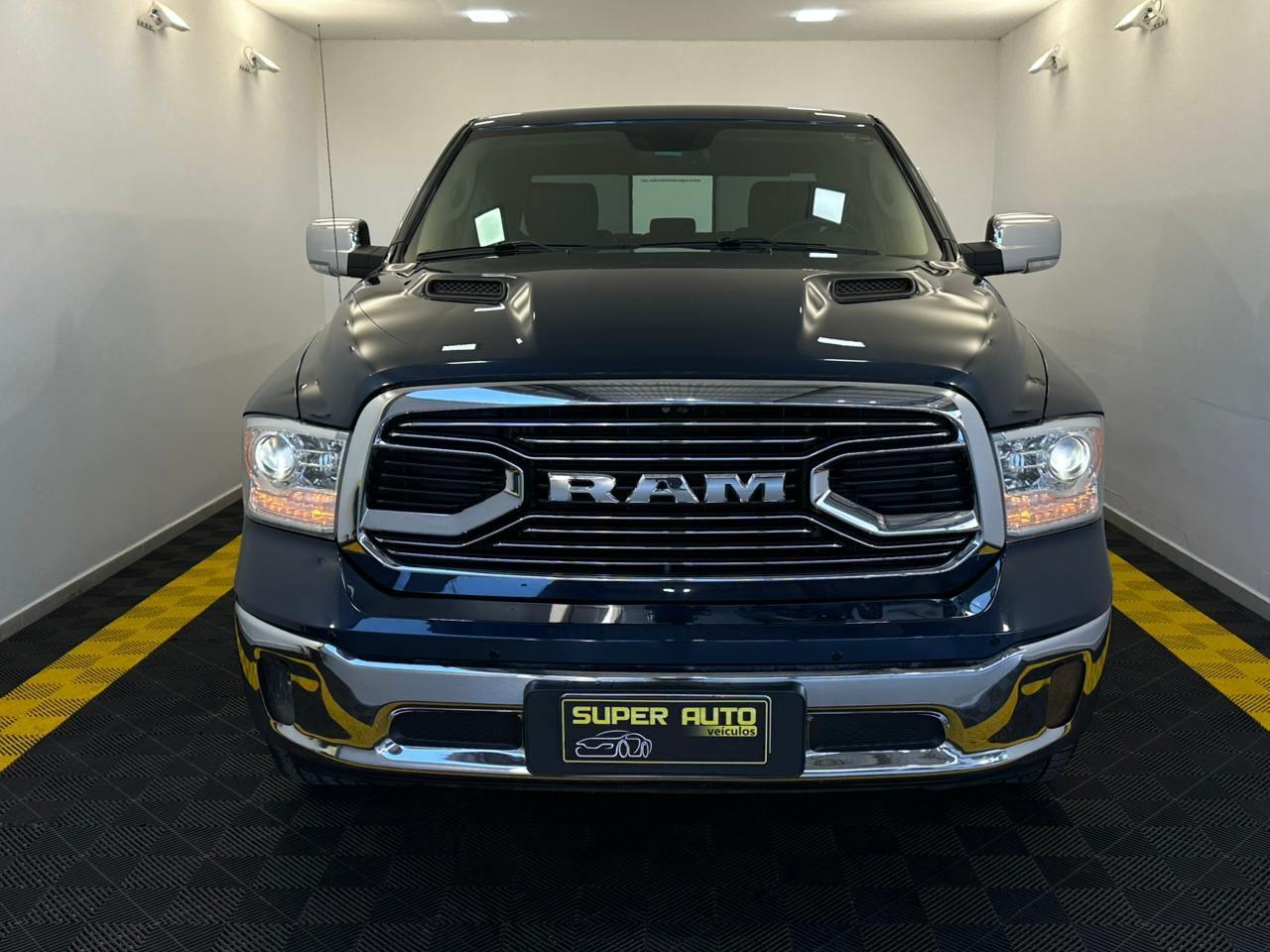 Ram Classic LARAMIE 5.7 CD V8 4X4 Aut. 2022
