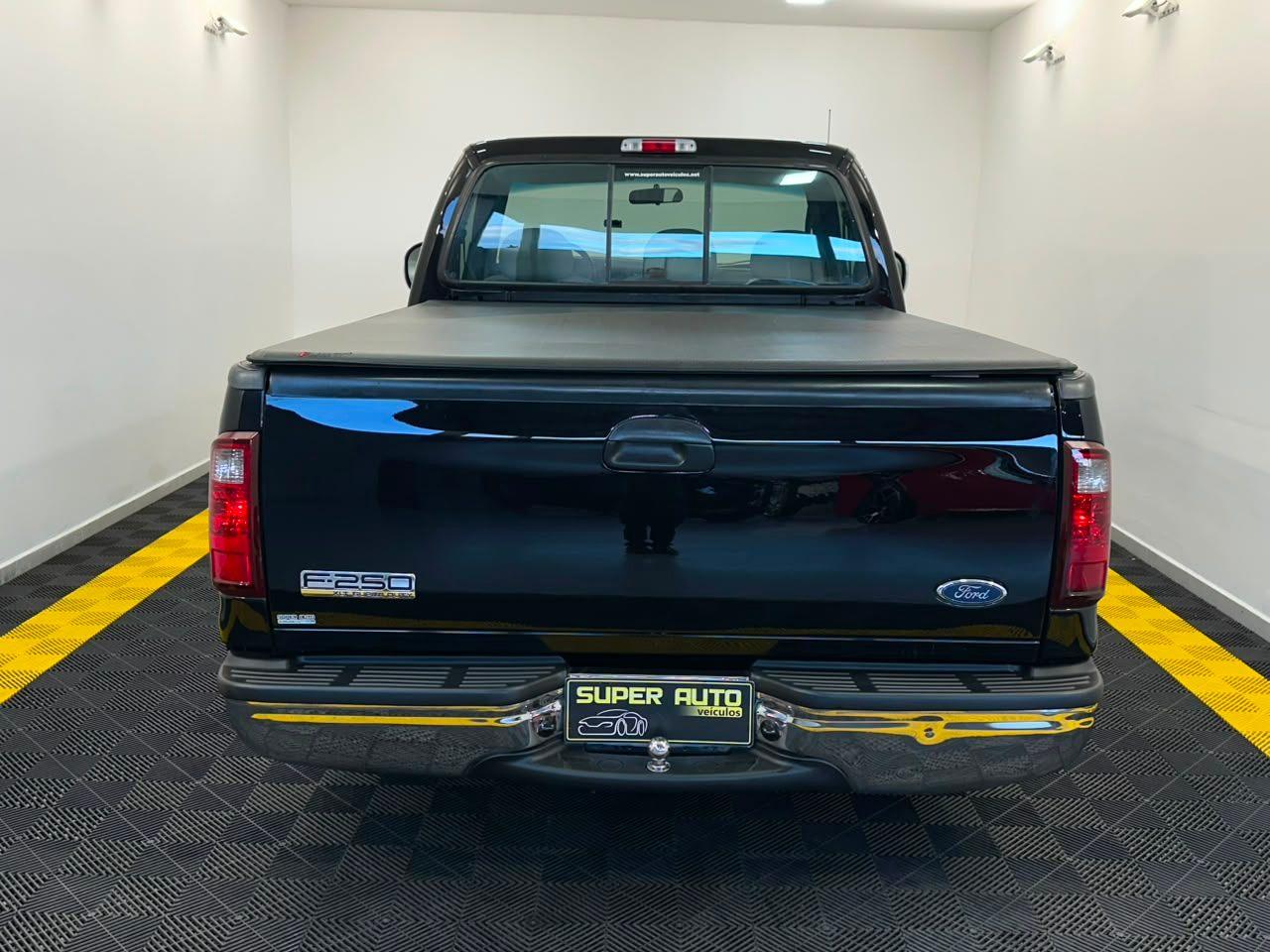 Ford F-250 XLT-L! 2005
