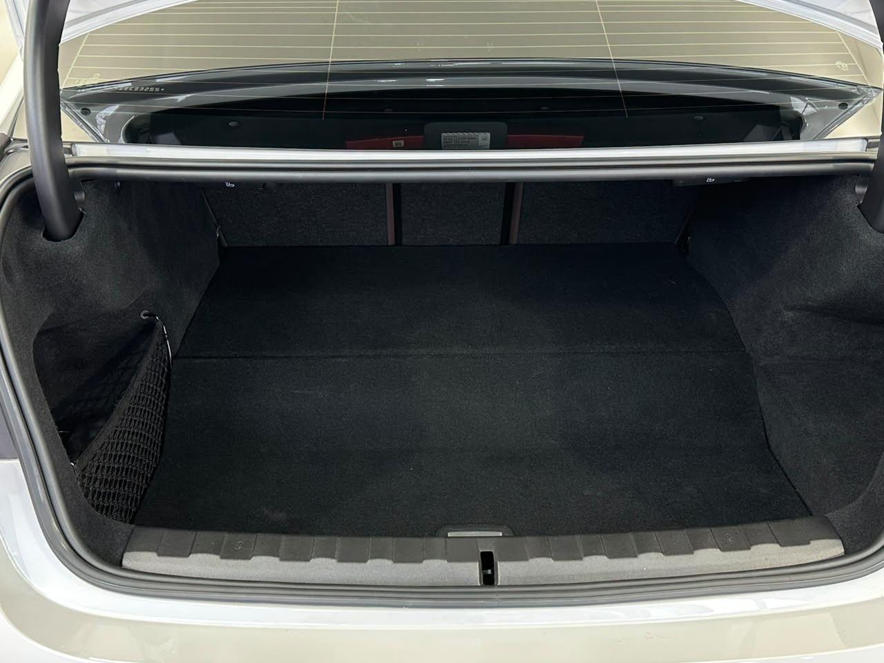 BMW 330e HÍBRIDA 292CV 2025
