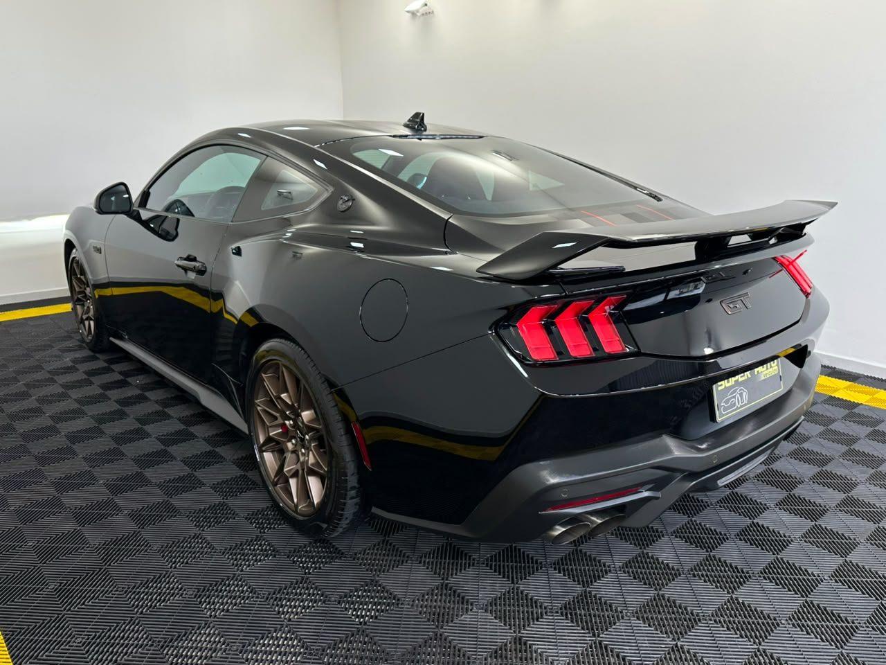 Ford Mustang GT PERFORMANCE MANUAL 60 YEARS! 2025