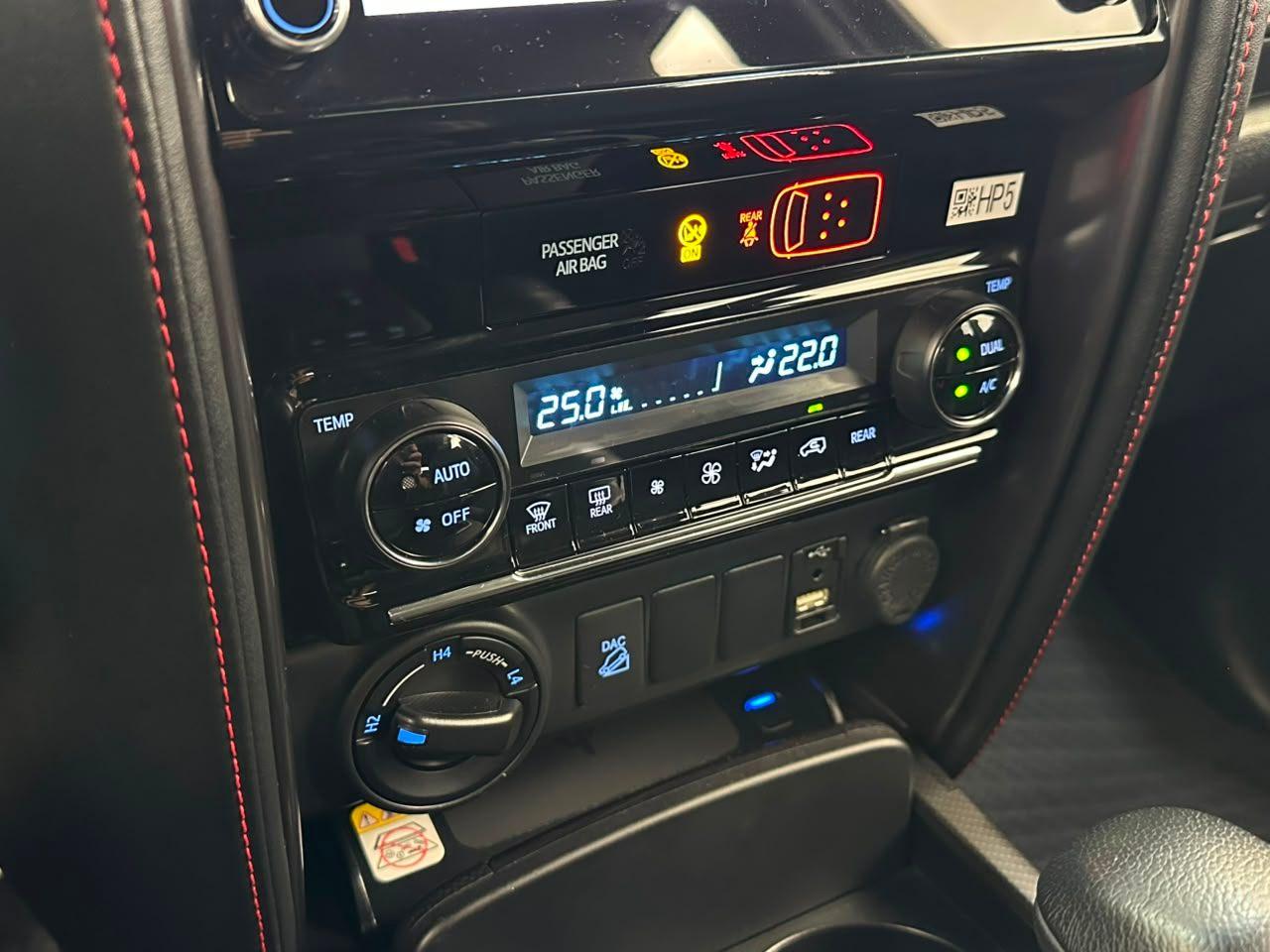Toyota Hilux SW4 SW GRS 224CV! 2023