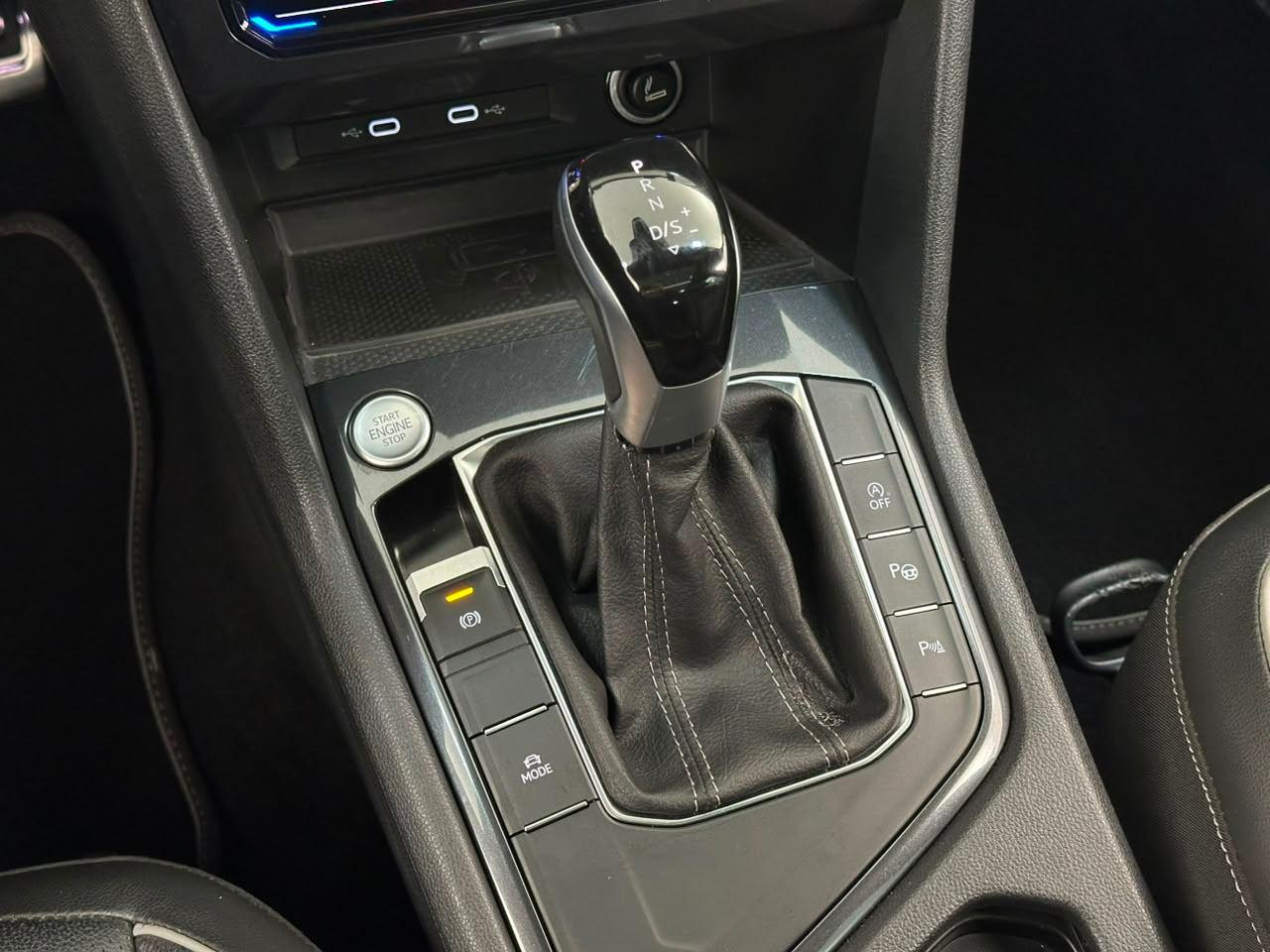 Volkswagen Tiguan R-LINE 2.0T! 2024