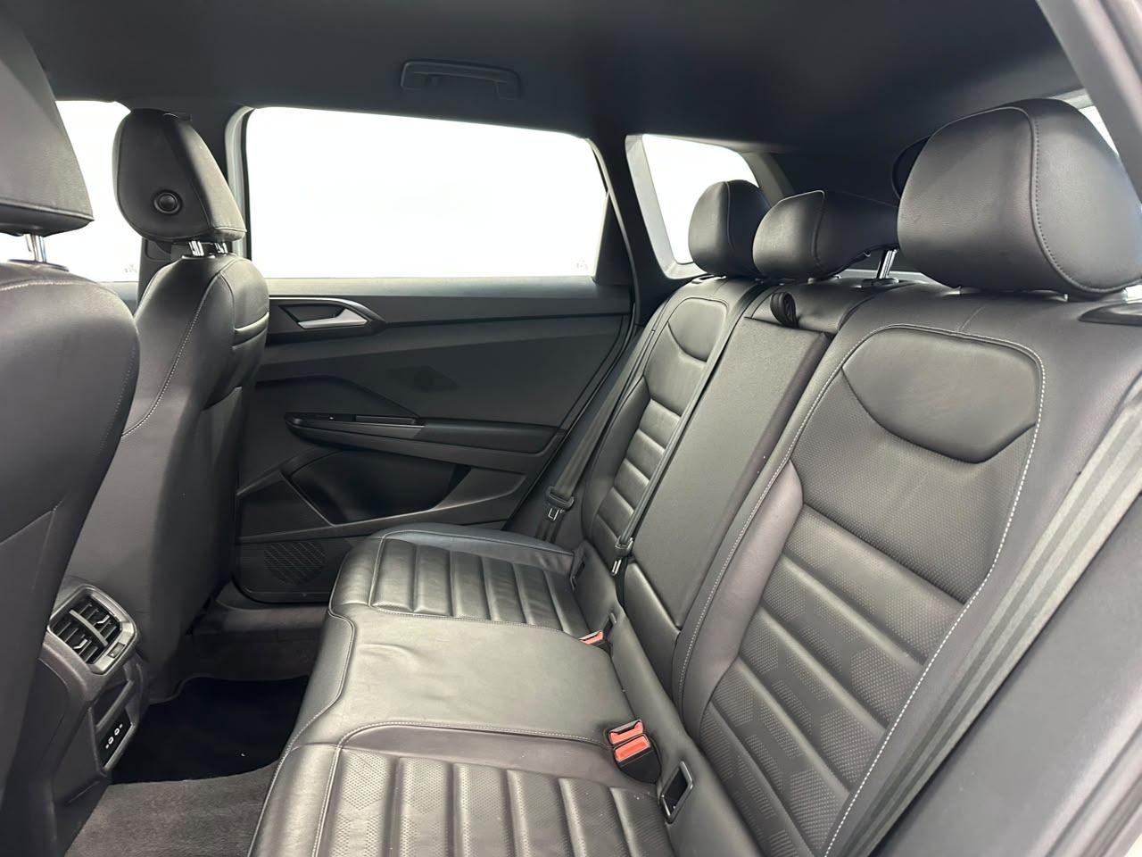 Volkswagen Taos HIGHLINE 2024