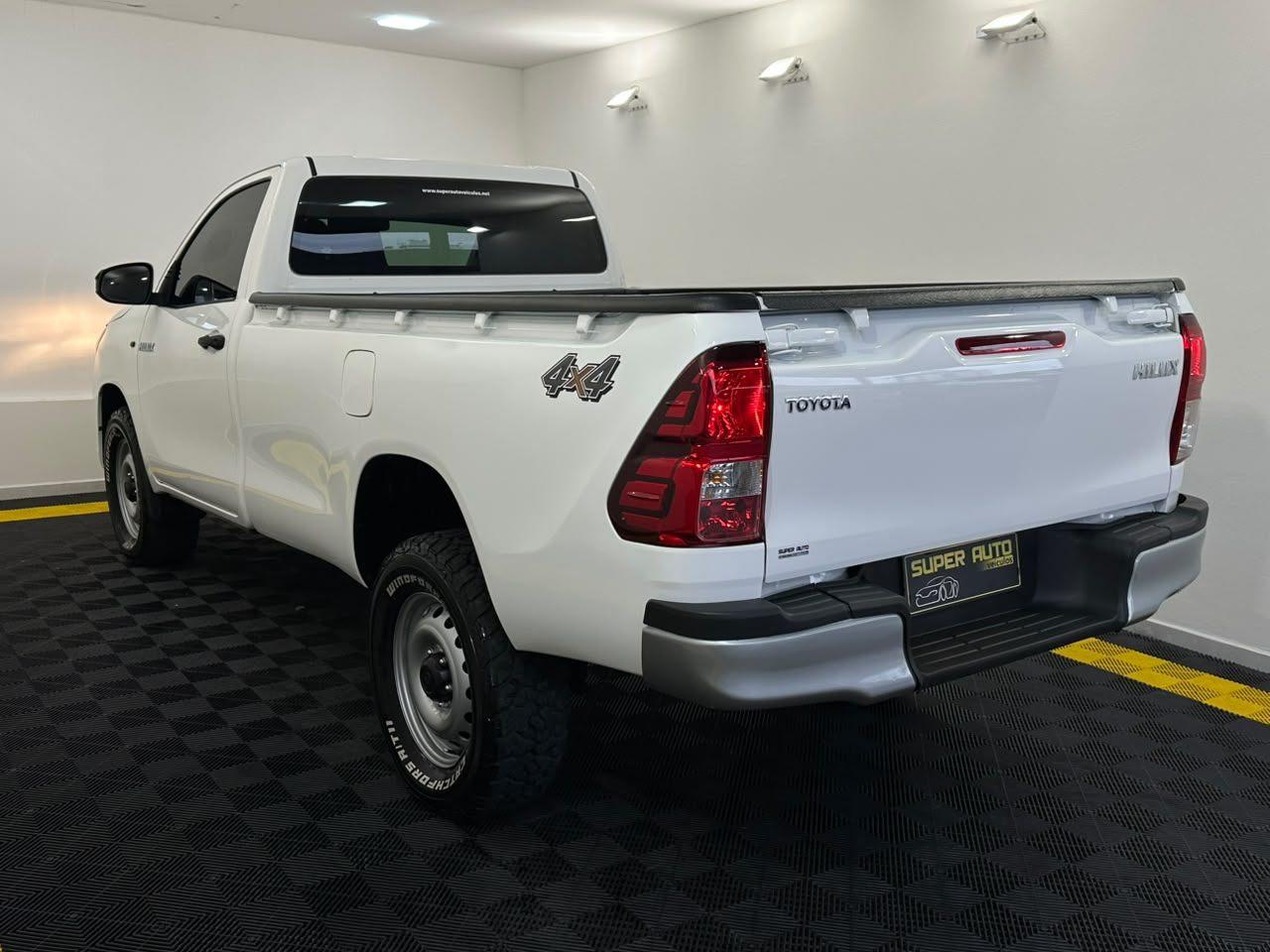 Toyota Hilux Cabine Simples CS 2.8T 177CV! 2020