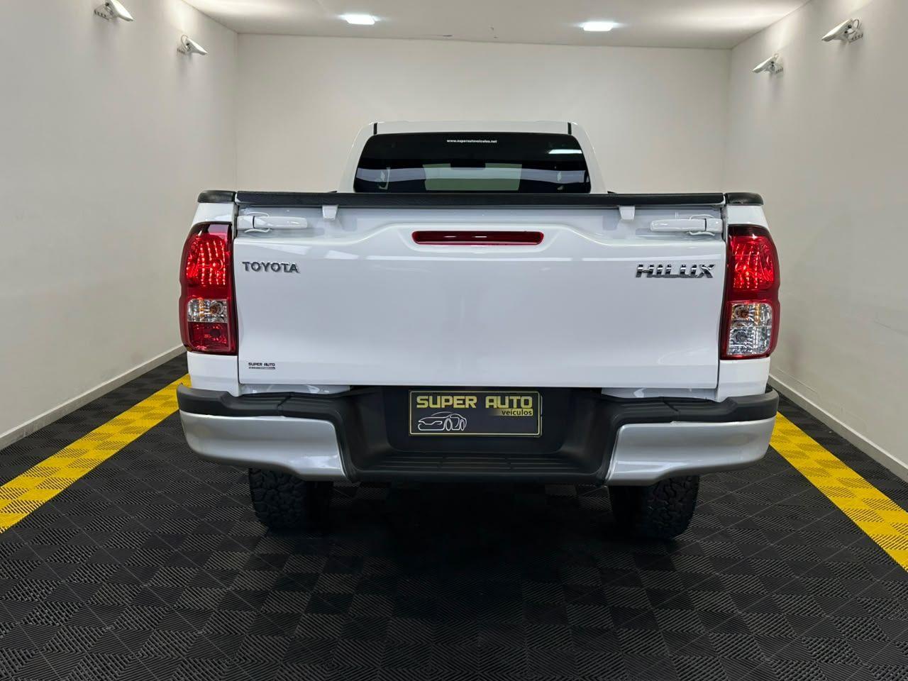 Toyota Hilux Cabine Simples CS 2.8T 177CV! 2020