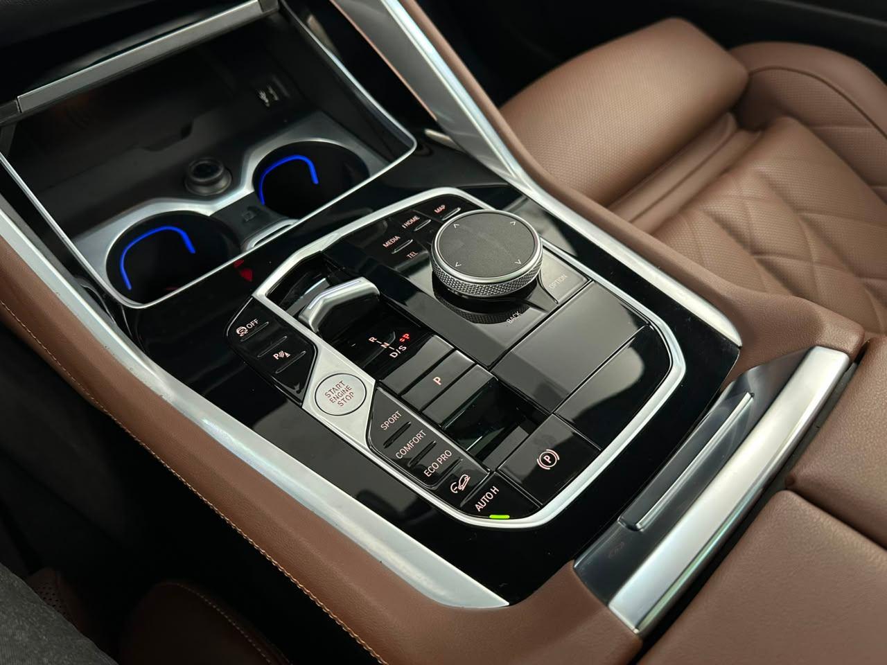 BMW X6 M SPORT 381CV! 2025