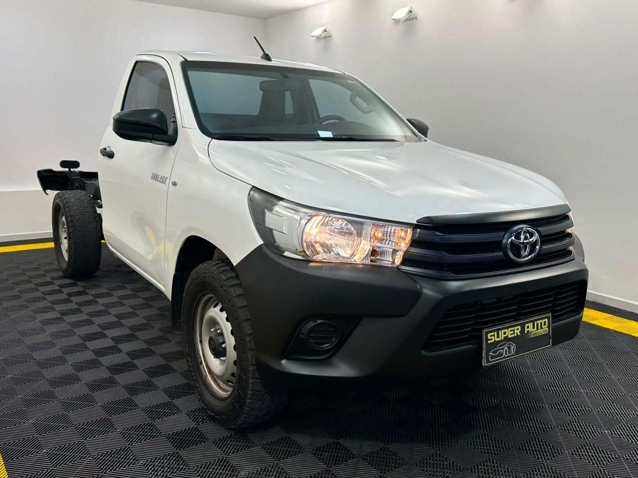 Toyota Hilux Cabine Simples LS CS! 2023