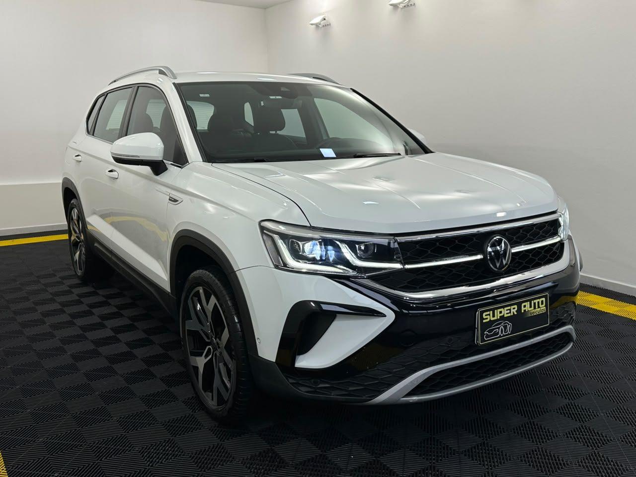 Volkswagen Taos HIGHLINE 2024