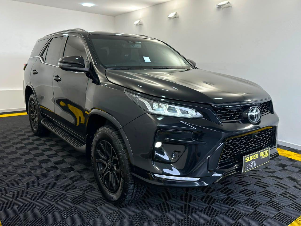 Toyota Hilux SW4 SW GRS 224CV! 2023
