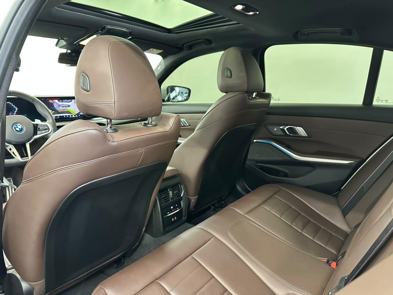 BMW 330e HÍBRIDA 292CV 2025